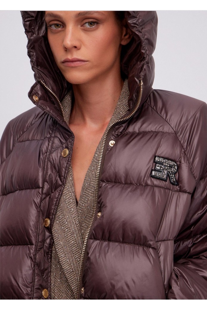 CHAQUETA DE PLUMAS CAPA CON LOGOTIPO DE JOYA - ermanno firenze