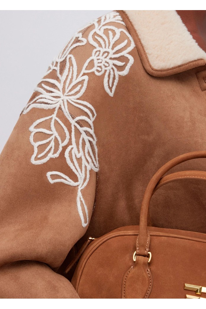 CHAQUETA DE PIEL DE OVEJA ECOLÓGICA CON BORDADO - ermanno firenze